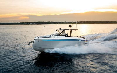 Champagne Sea Trials: a bordo del nuovo Beneteau Gran Turismo 35 nell’ora del tramonto