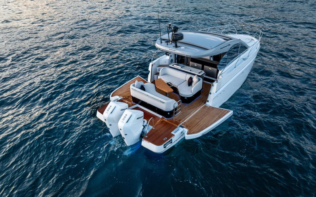 Gran Turismo 40 OUTBOARD