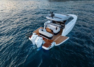 Gran Turismo 40 OUTBOARD